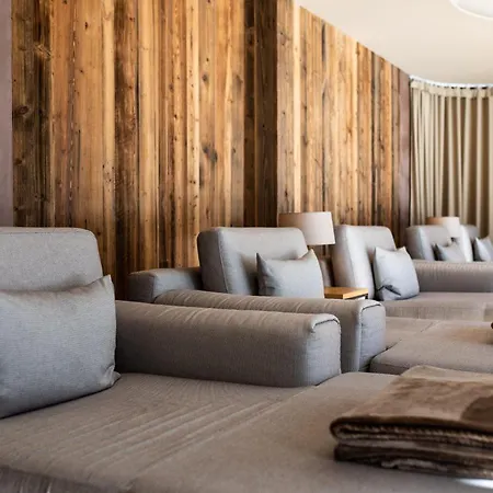 Cristallo Hotel 4*