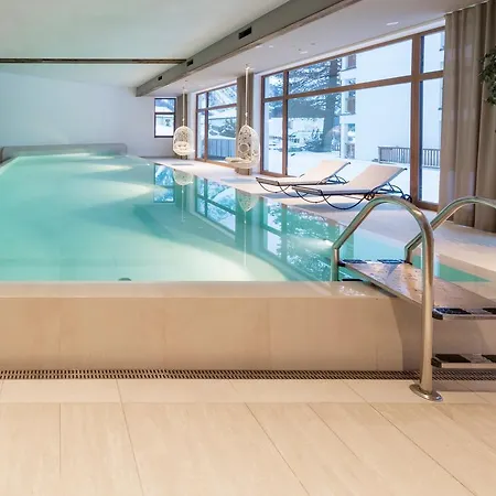 Hotel Cristallo 4*
